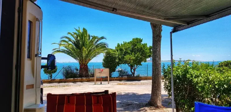 Vista directa al mar.