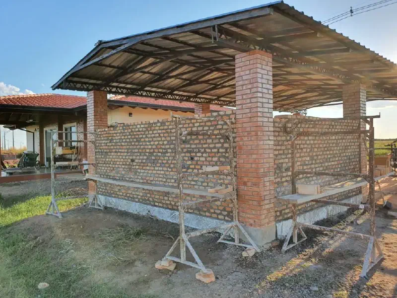 Obra en construcción: taller de madera (Holzwerkstatt)
